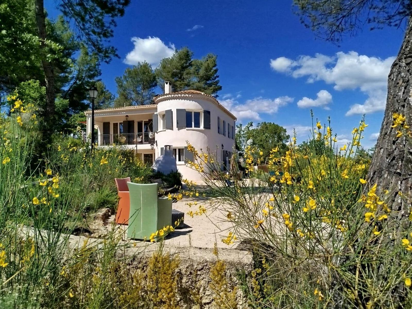 La Tourelle Suite Cosy Entre Vignoble Aixois Et Luberon Le Puy-Sainte-Réparade المظهر الخارجي الصورة